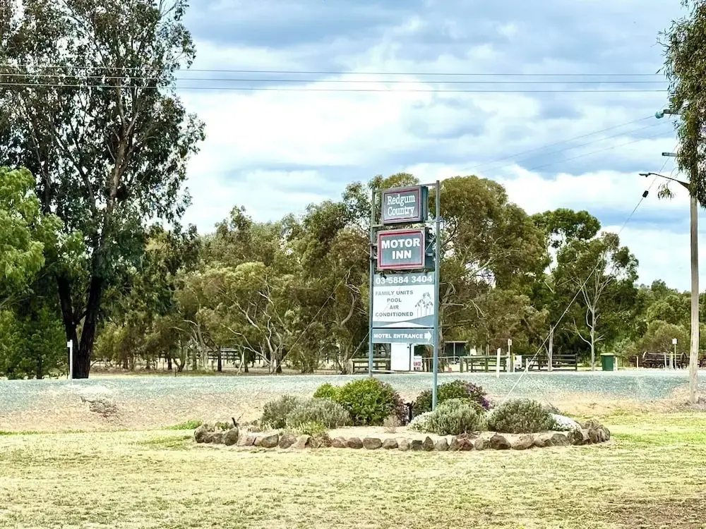 Redgum Motel