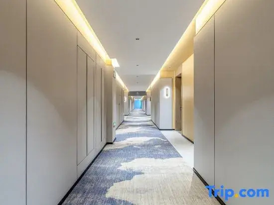 Starway Hotel Urumqi Midong Wuyue Plaza