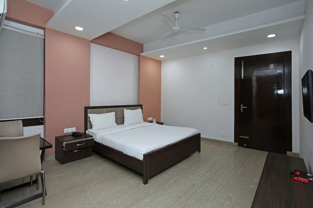 SPOT ON 61644 Hotel Kumar Kripa