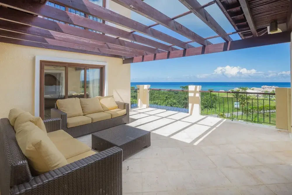 Pristine Bay 1108 4 Bedroom Home by RedAwning