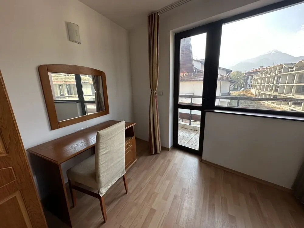 Spacious Mountain View Apartment