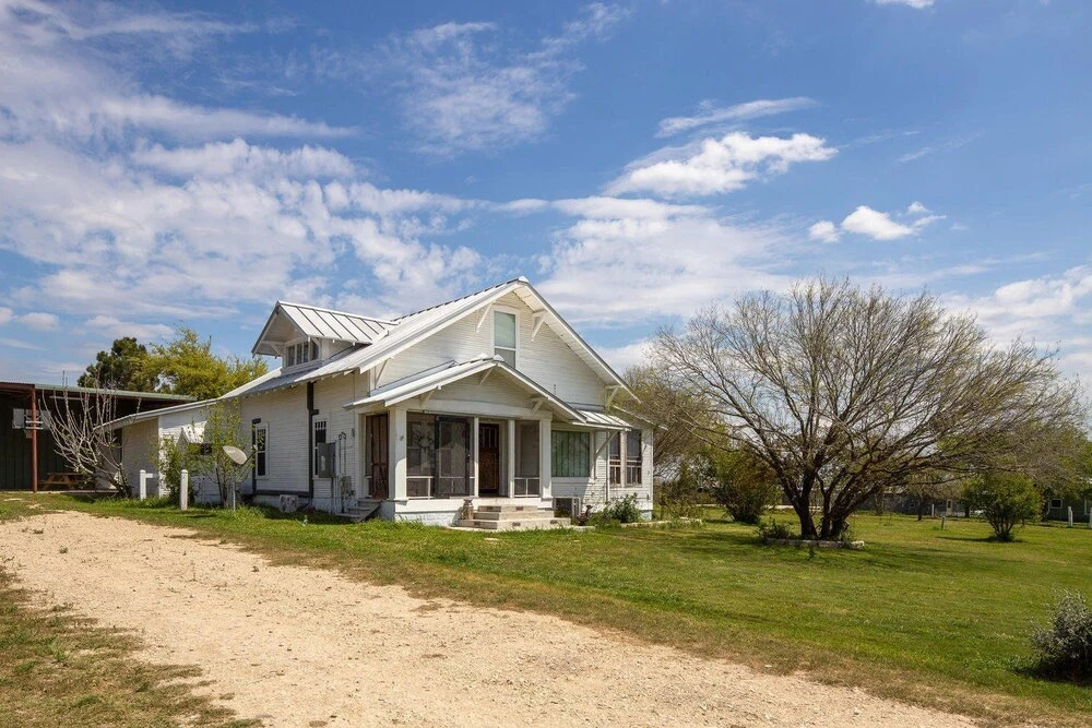 Wind Song Heritage Haus Sl191 5 Bedroom Home by RedAwning
