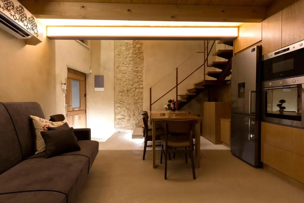 Evans House II One Bedroom Maisonette