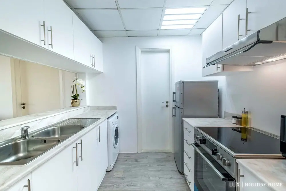 MAG 214 Tower 1 by LUX Holiday Home