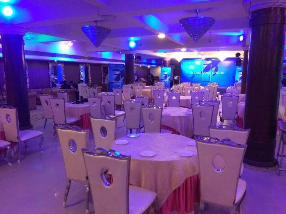 Hotel Mansarover Paradise