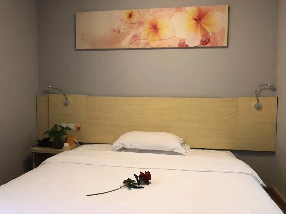 Lifu Yaju Hotel Guangzhou Xintang Metro Station Branch