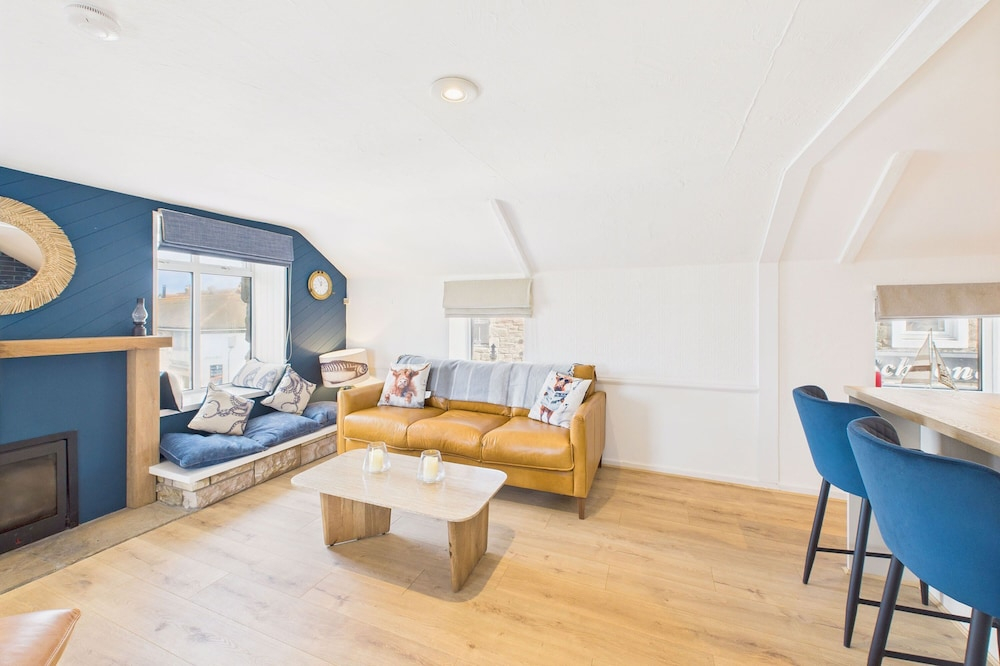 Host Stay St Cuthbert s Cottage