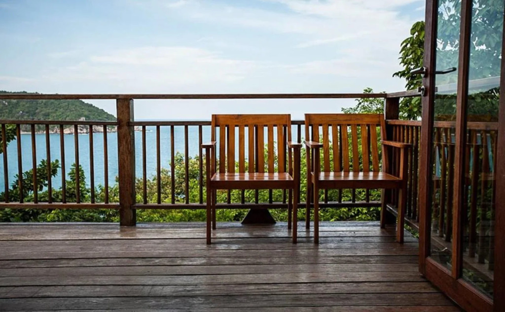 AmaresA Resort & Skybar