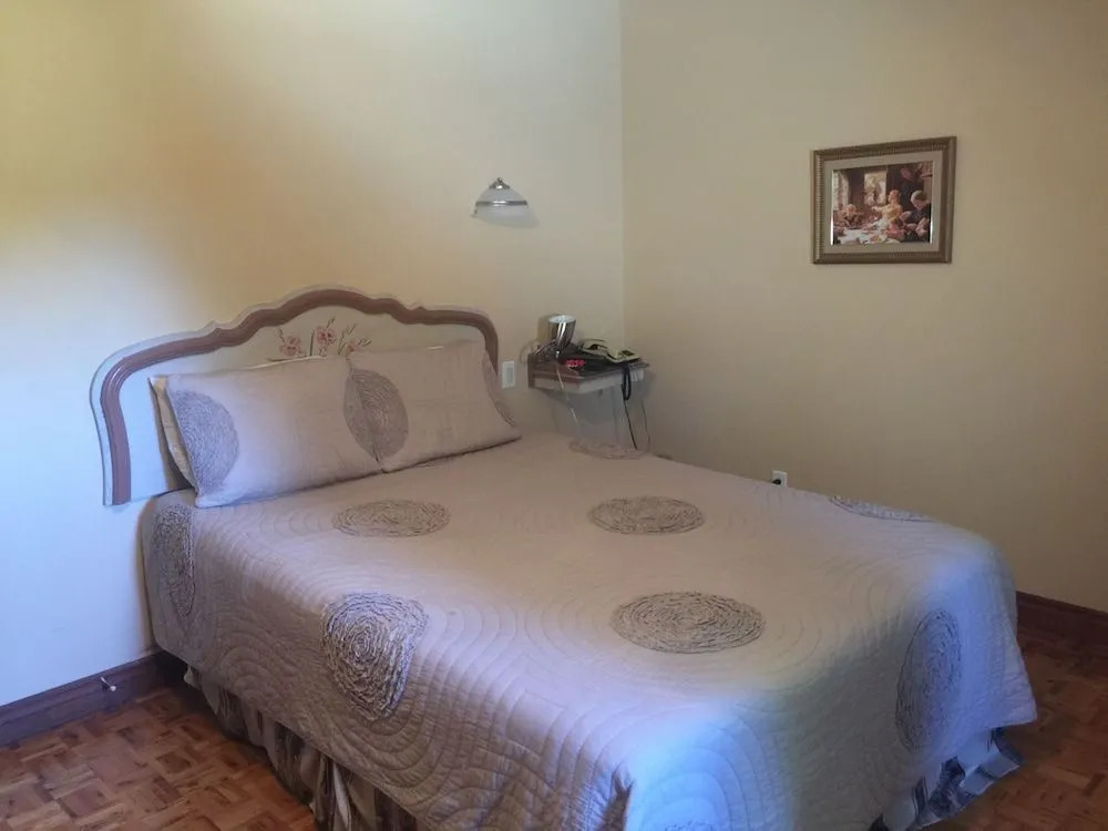Auberge Le Flores