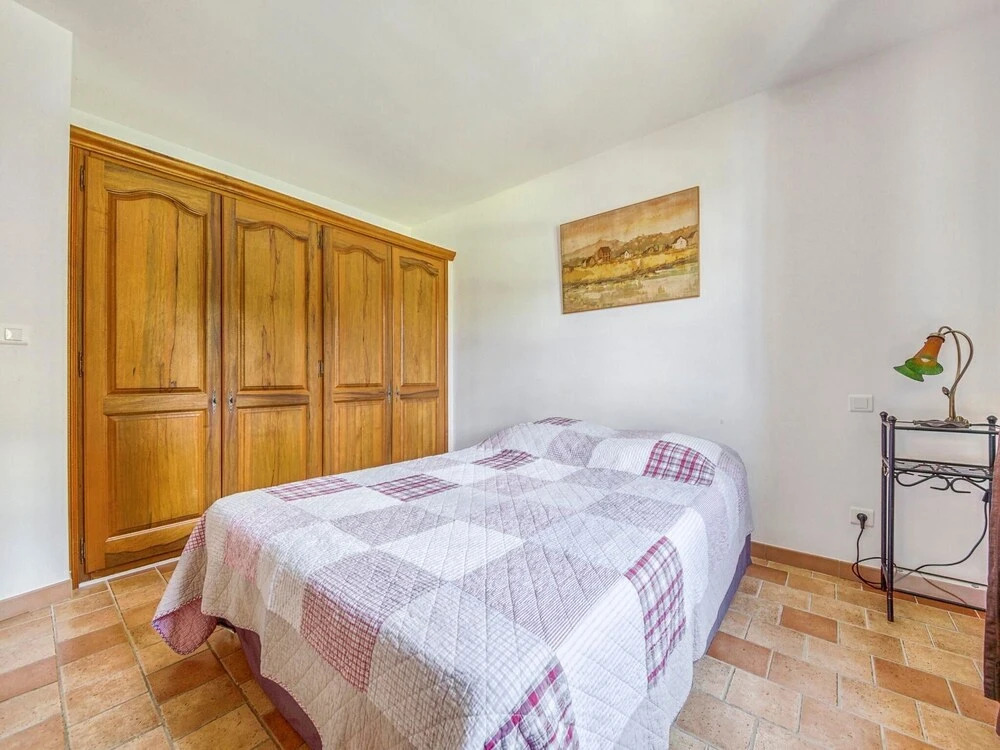 Alluring Holiday Home in Seguret With Private Swimming Pool