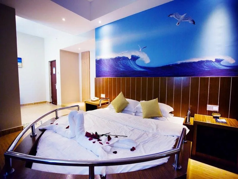 Dadonghai Water Industry Sea View Hotel