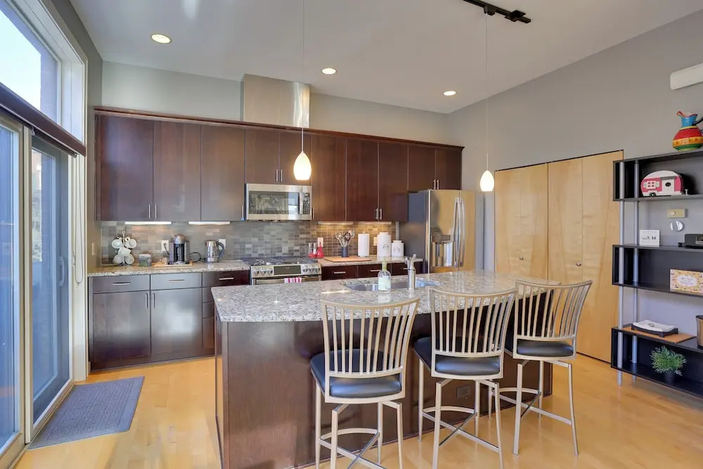 Downtown Condo w/ Rooftop Patio & City Views!