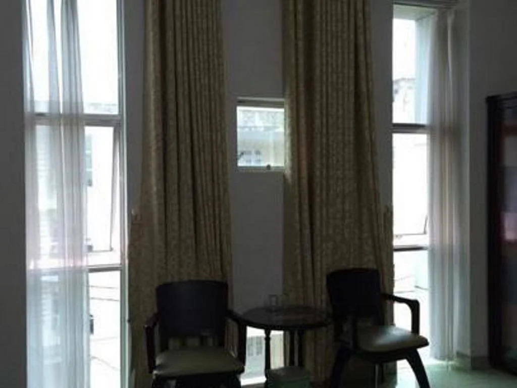New Time Hotel