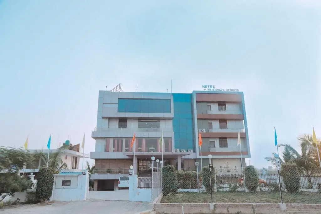 Hotel Vaishnavi Heights