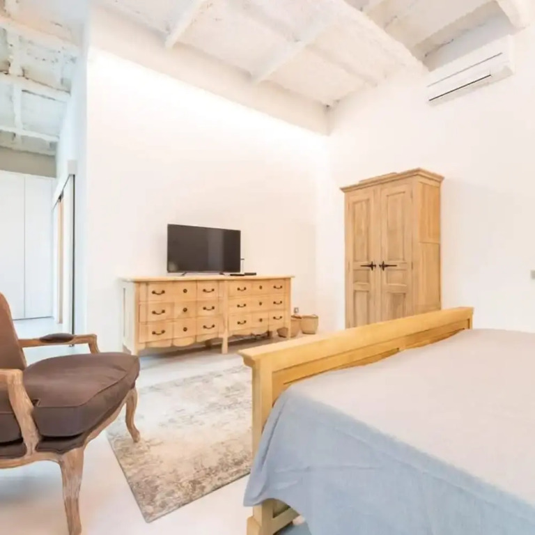 The Deauville Majestic 1 Bedroom in Chueca
