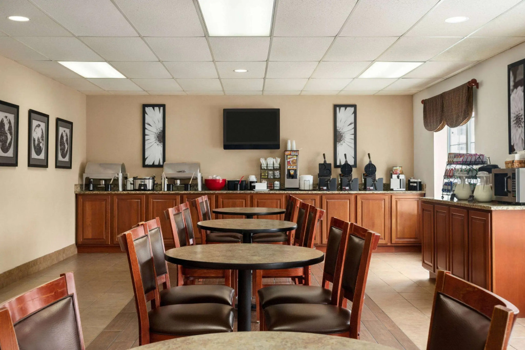 Ramada by Wyndham Pigeon Forge North