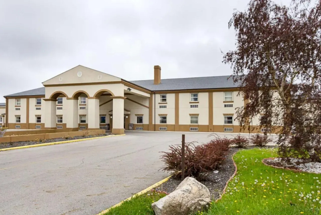 Country Hearth Inn And Suites