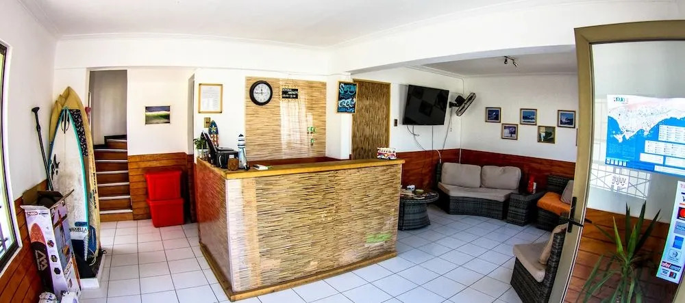 El Faro Hostal
