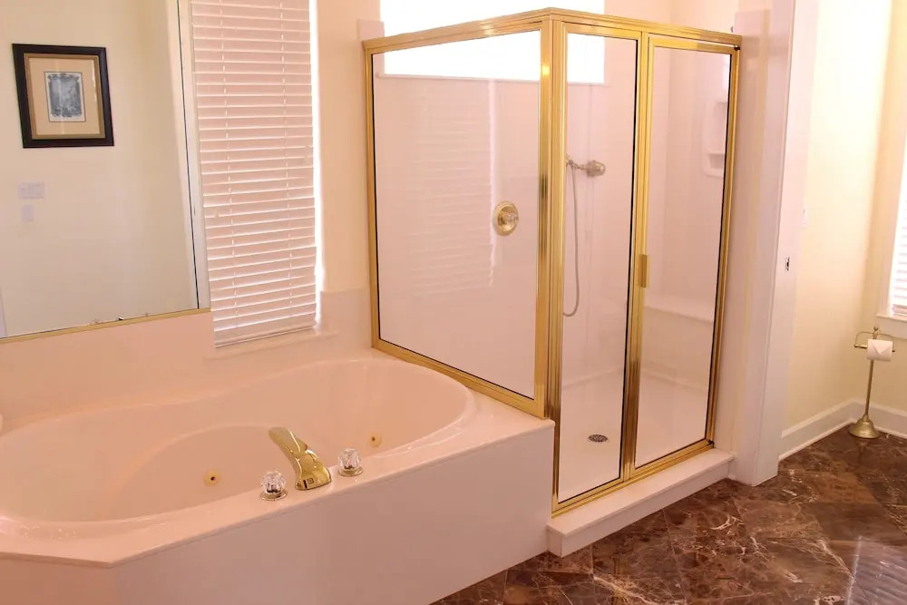 4848 Ocean Blvd - 4 Br Home