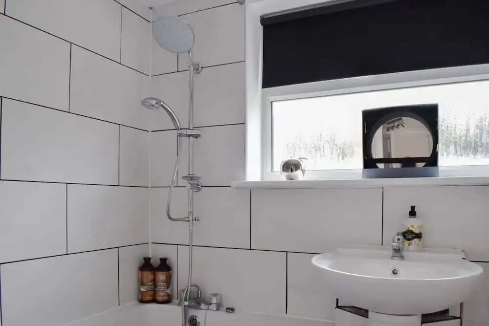 Refurbished 2 Bedroom Victorian Cottage In Royal Docks