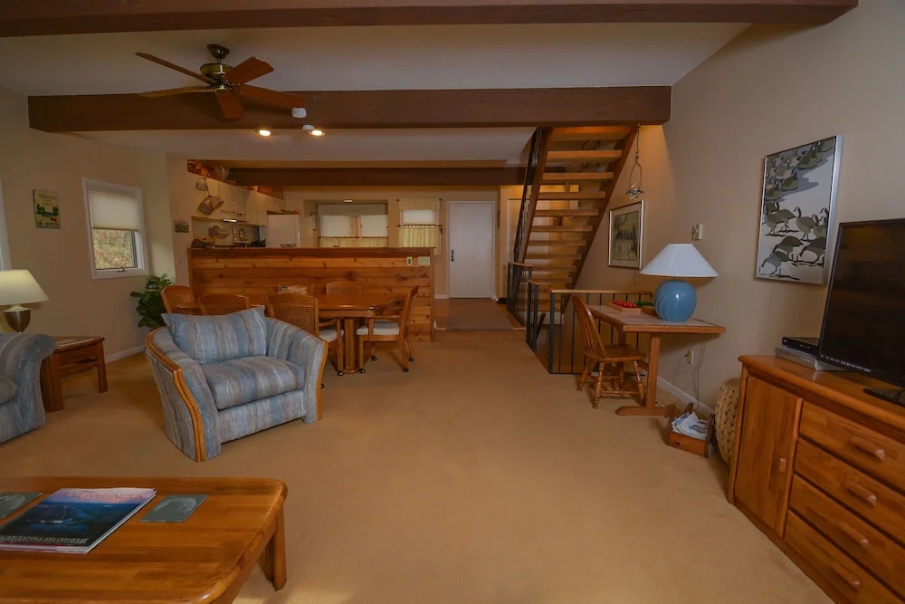 Villages of the Wisp Lakeview Court 2 Bedroom Townhome #39