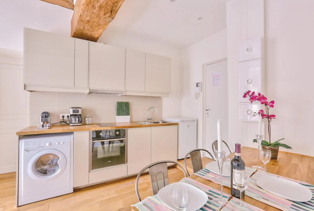 B  363- Magnifique appartement au coeur de Saint michel