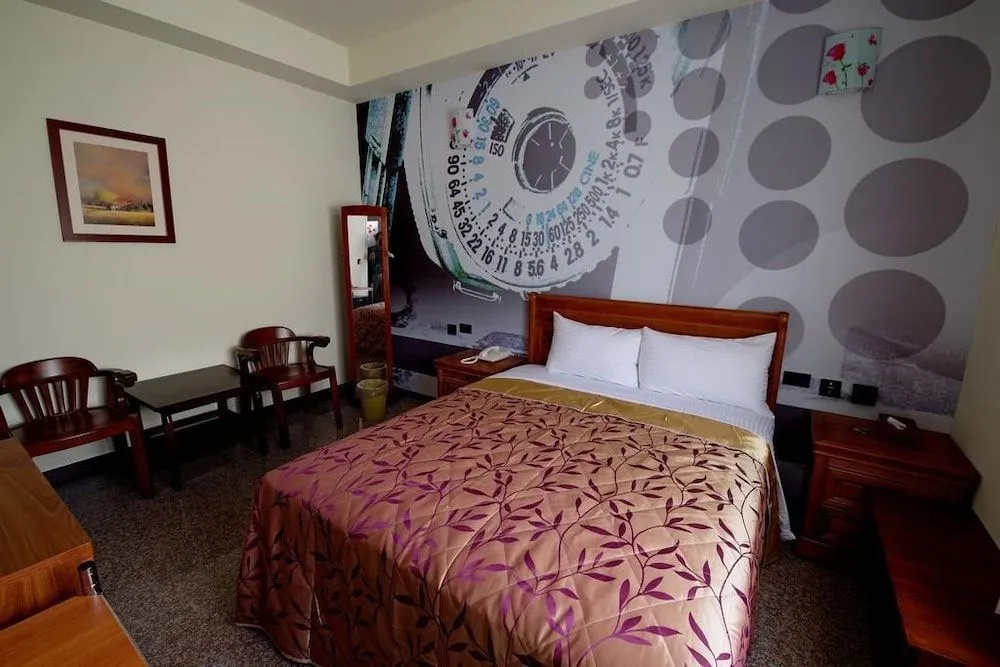 Lucky Hotel