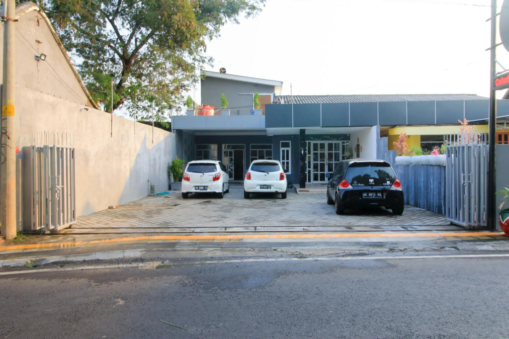 RedDoorz at Hotel Putra Perdana Klaten