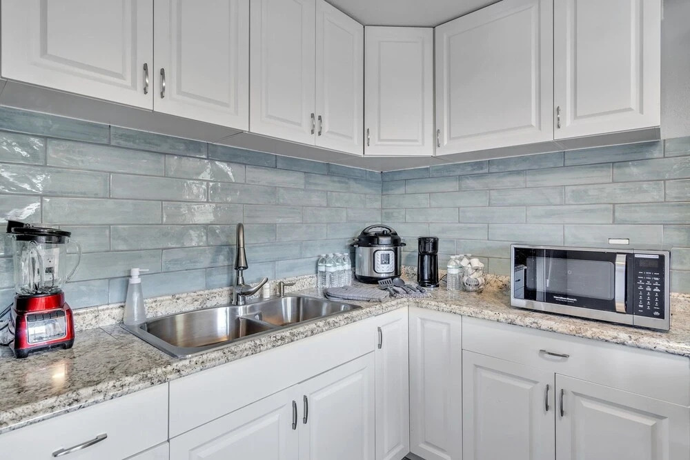 Downtown Single Family Modern Bungalow Close To Beaches And Dining 2 Bedroom Home by RedAwning