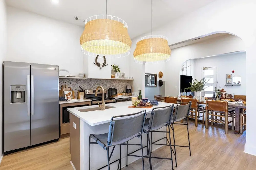 Sleeps 24, 2 Units Mins to Downtown Outrider by Avantstay