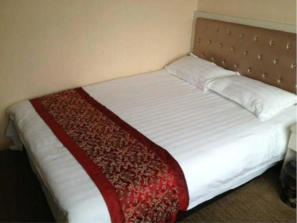 Minghong Business Hotel