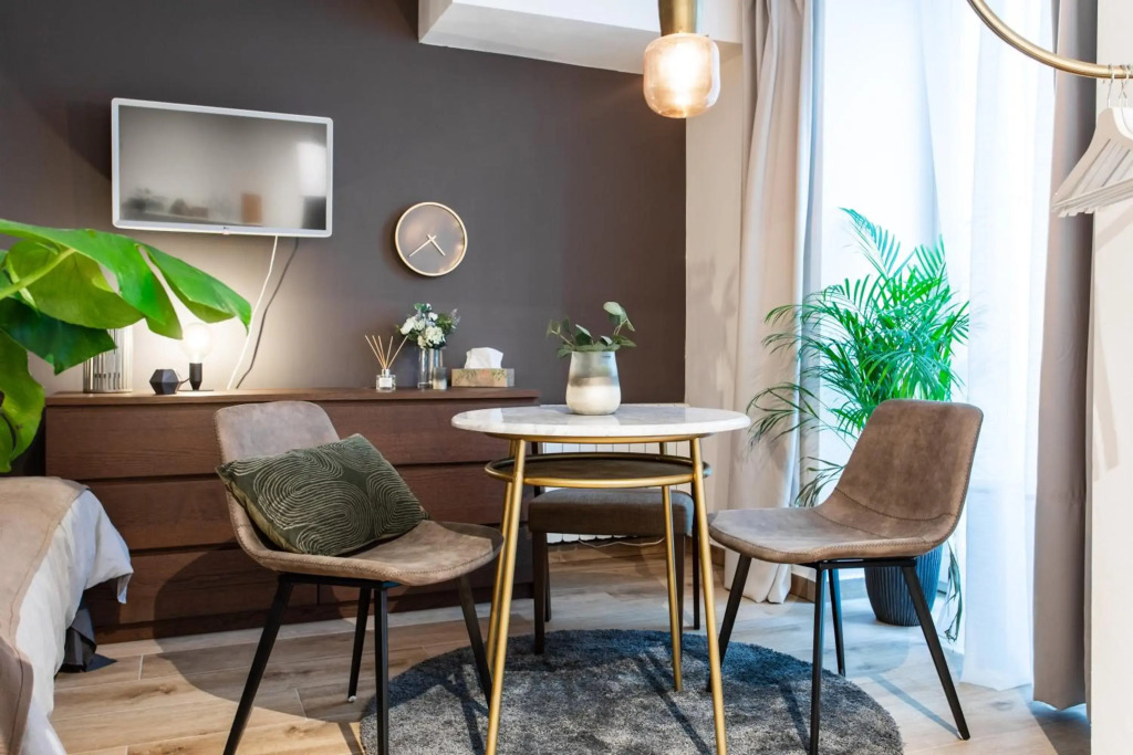 Cozy modern studio in Prague's absolute center