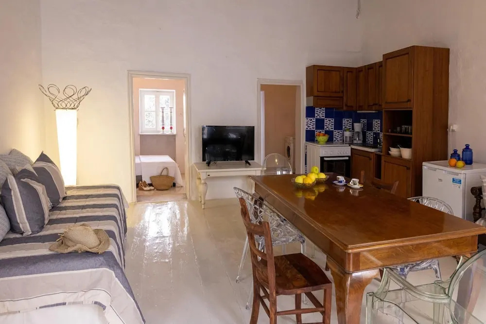 Platanos Cycladic house