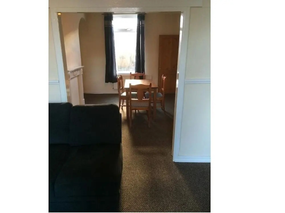 Yarm Road Serviced House