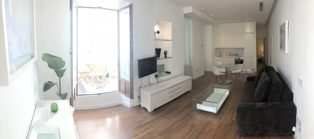 Las Rejas Apartment