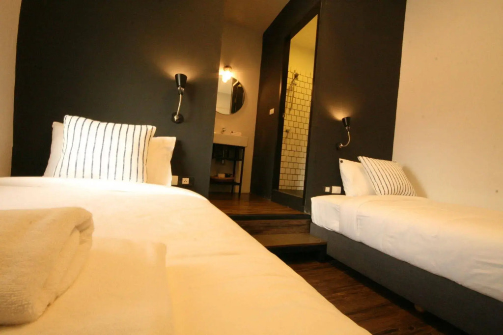 STrips the Poshtel - Hostel