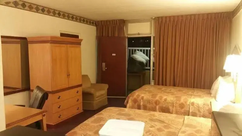 Travelodge Hot Springs