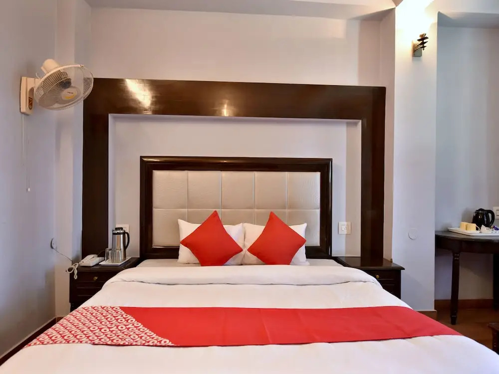 OYO 14098 R R Homes