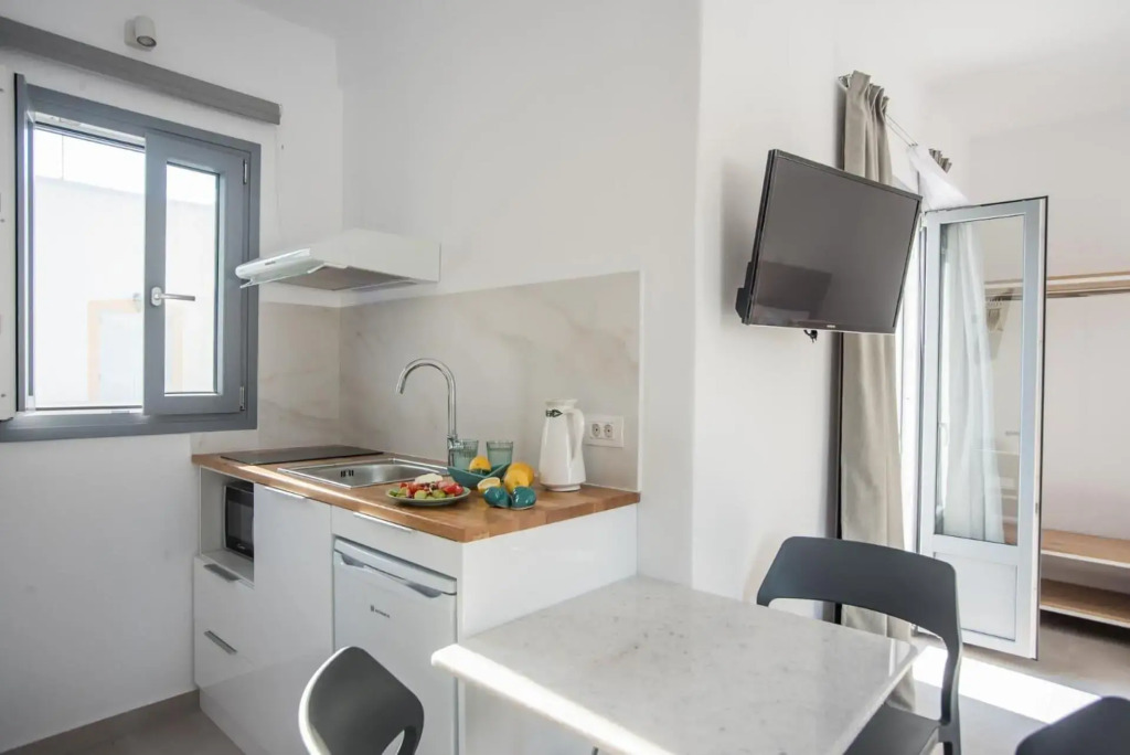 Nautilus Apartments-Suites
