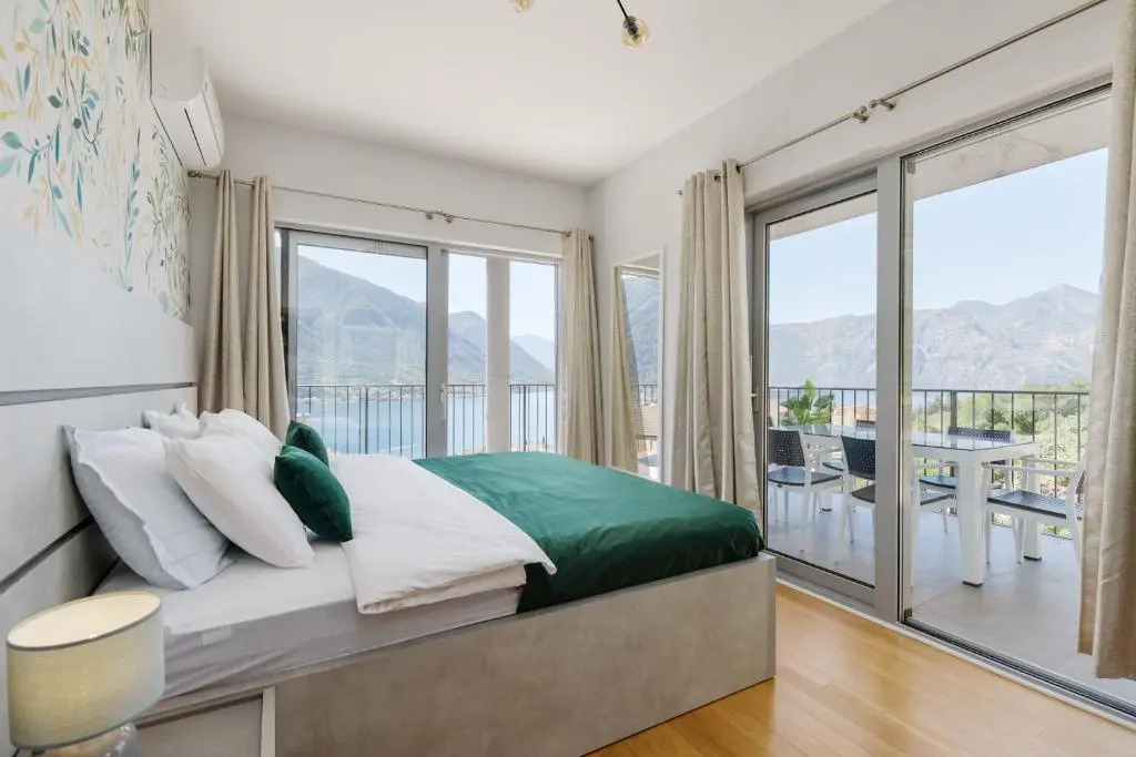 Apartment 13 With Amazing Sea Wiew