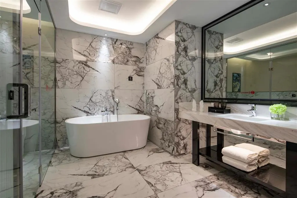 Ramada by Wyndham Mengzi Suites