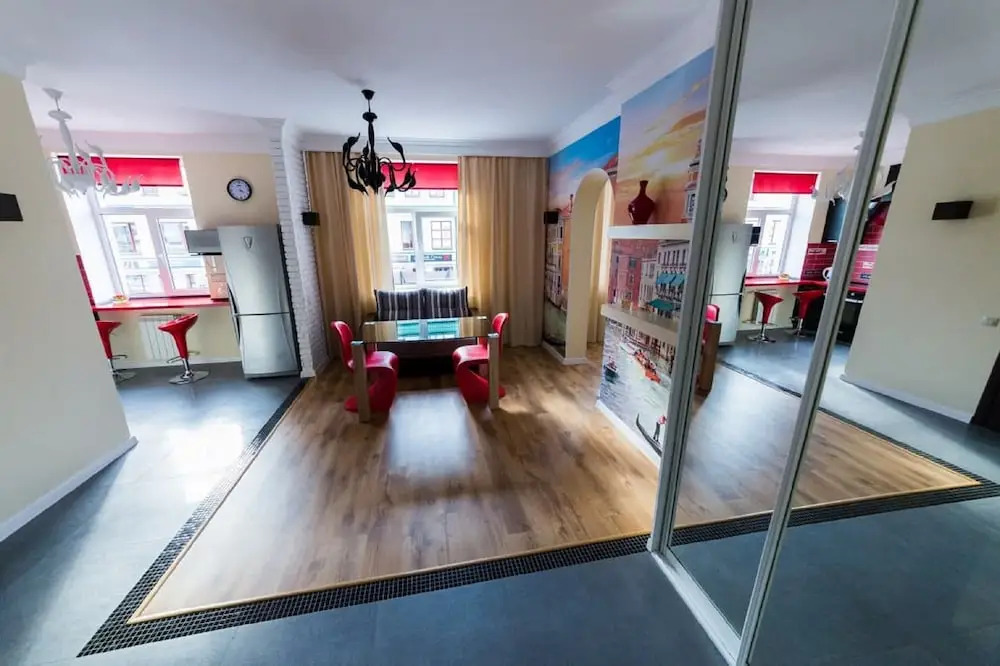 PaulMarieApartments on Sovetskaya