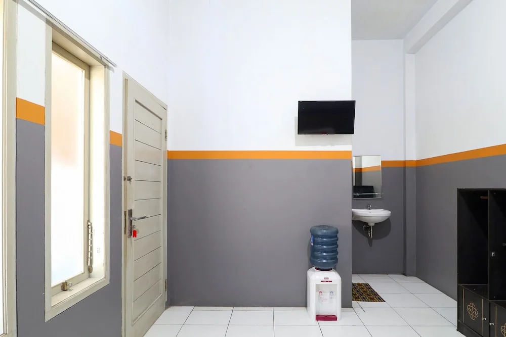 Wisma Etiga by OYO Rooms