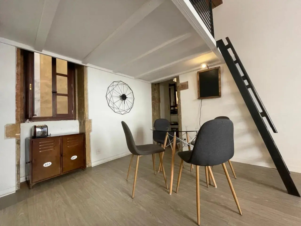 Appartement Cosy Au Coeur du Vieux Lyon (Adults Only)