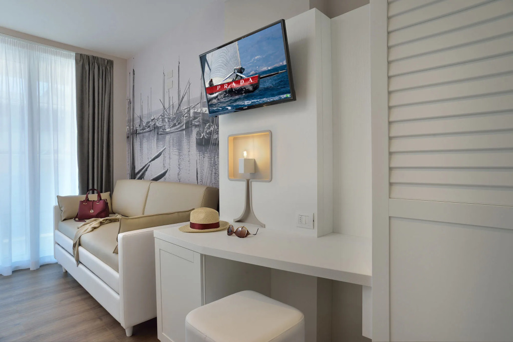 Embassy Hotel & Spa