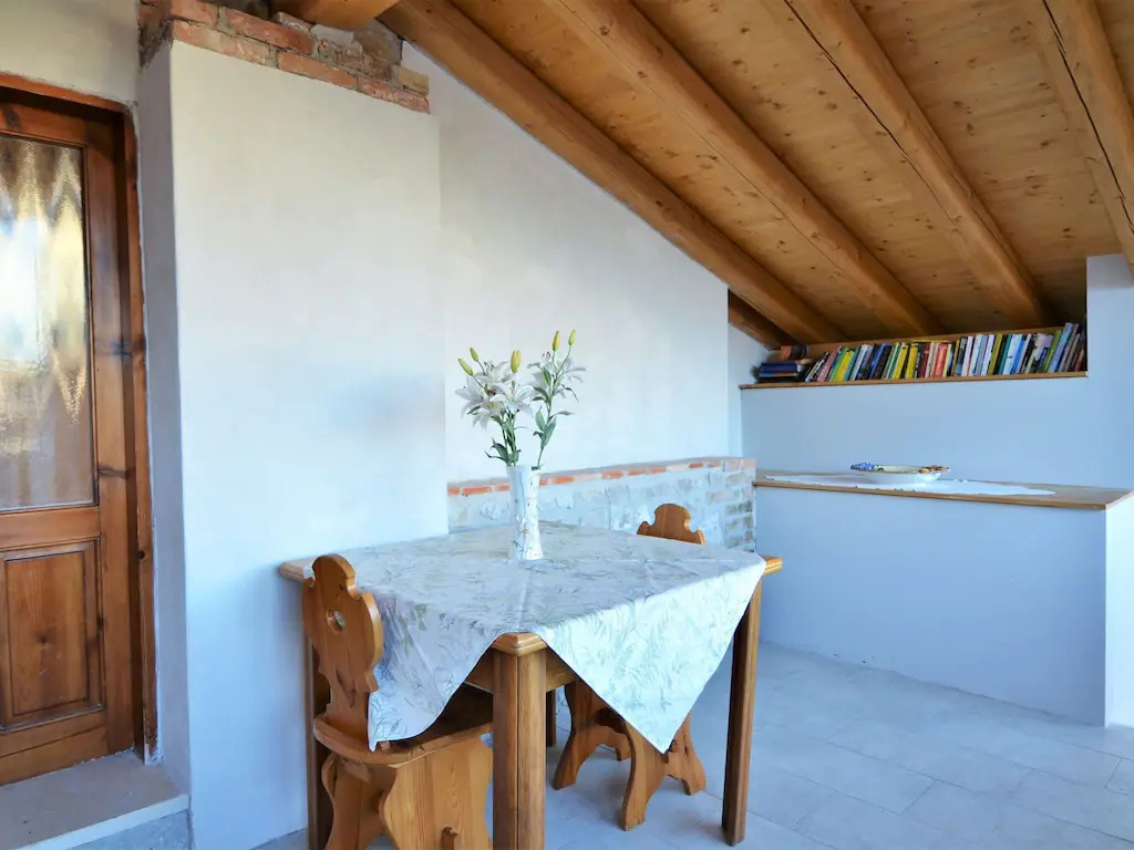 Pleasant Apartment in Miane With Shared Swimming Pool