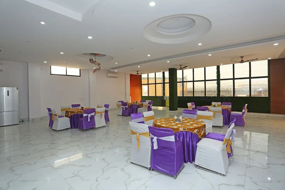 Oyo 30642 Hotel Sumanglam