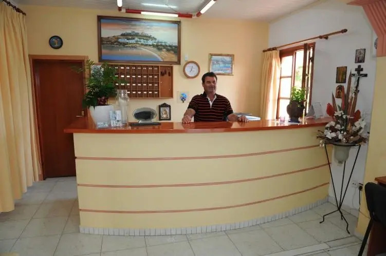 Chrysanthi Studios & Apartments