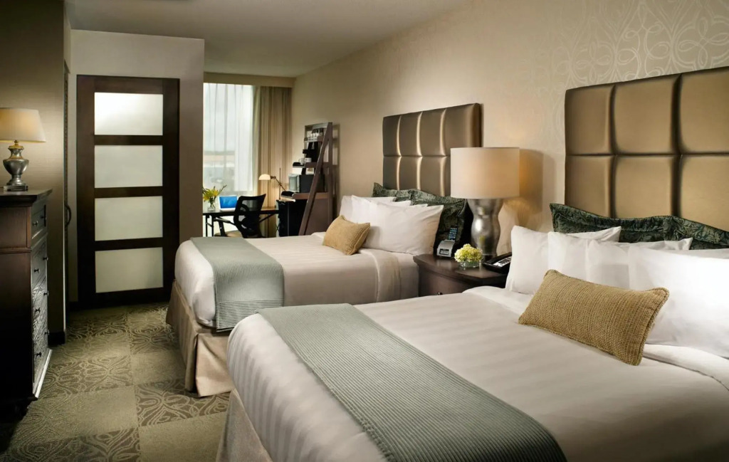Crowne Plaza Charleston by IHG