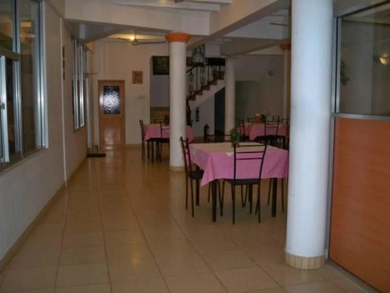 Hotel Red Rose